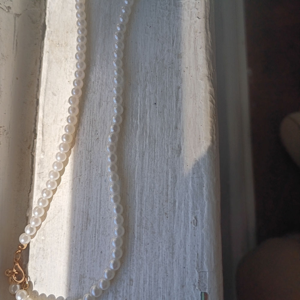 White Pearl Necklace